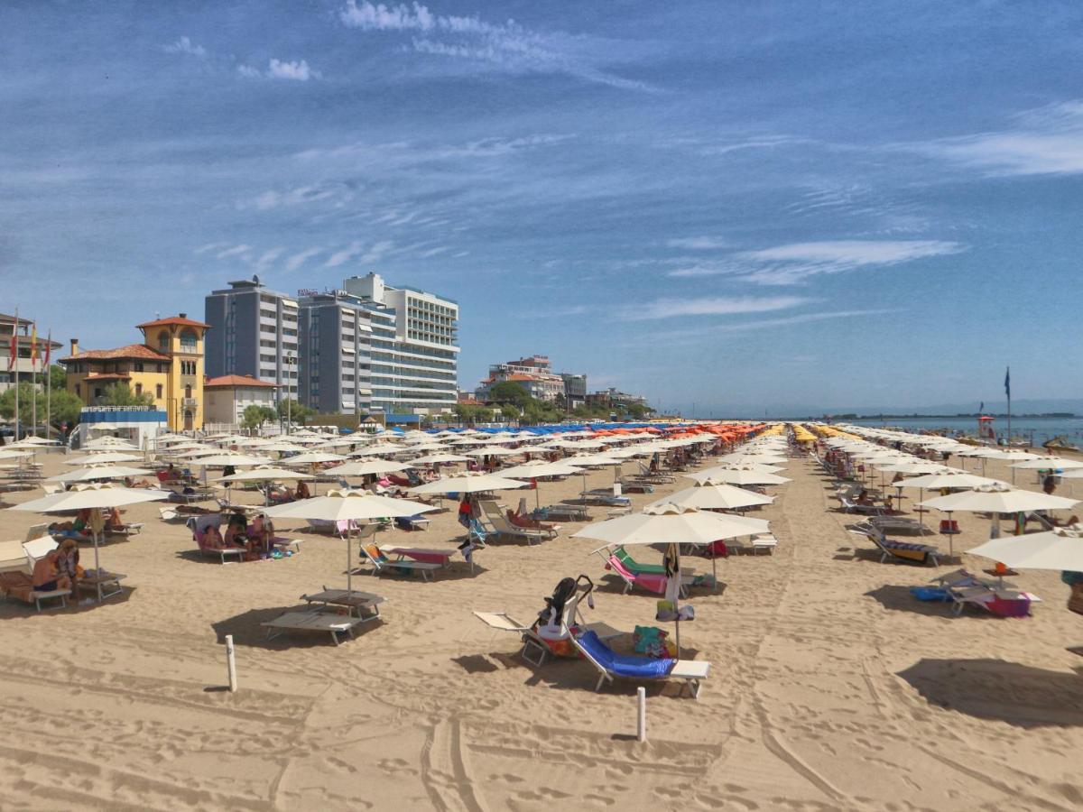 Burello Apartment Lignano Sabbiadoro Luaran gambar